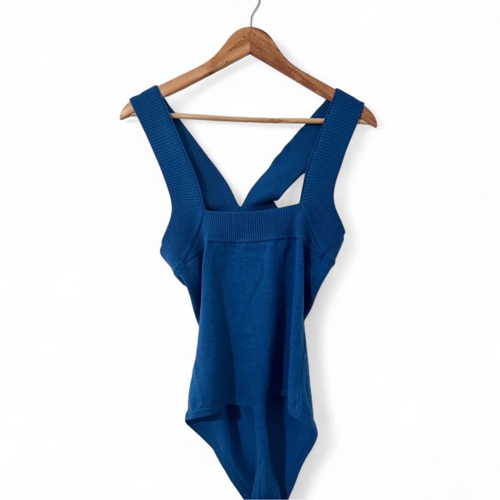 Le Lis Vibrant Blue Bodysuit - Picture 2 of 3